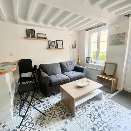 Charmante Maison Au Coeur De Villerville Luaran gambar